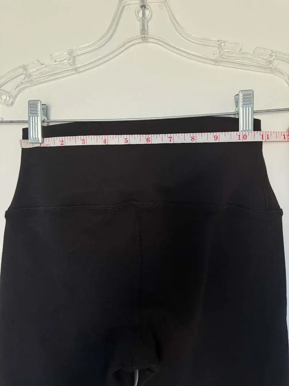 Alo Yoga High-Waist Airbrush Legging in Black